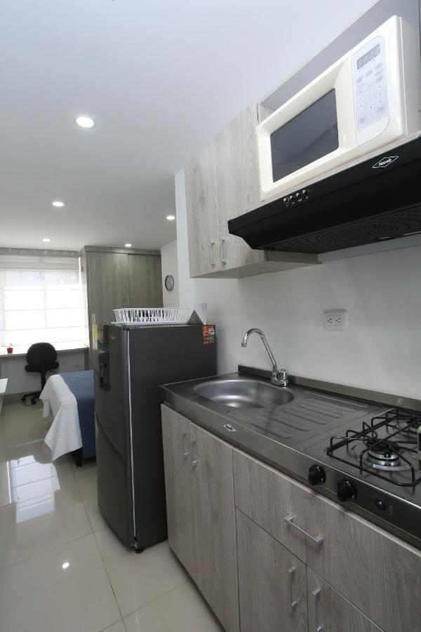 מדיין New Studio Apartment For Two מראה חיצוני תמונה